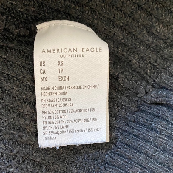 American Eagle Minimalist Ribbed Button-Up Long Sleeve Cardigan Sweater Comfy - Picture 4 of 5